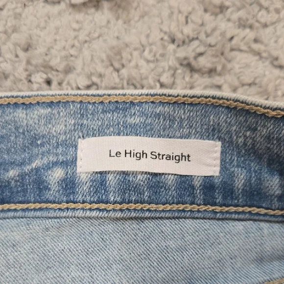 FRAME Light Wash Straight Leg Jeans - Picture 2 of 6